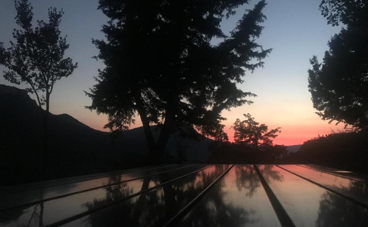 Salet Στο Δασοσ Villa Kalavryta Exterior foto
